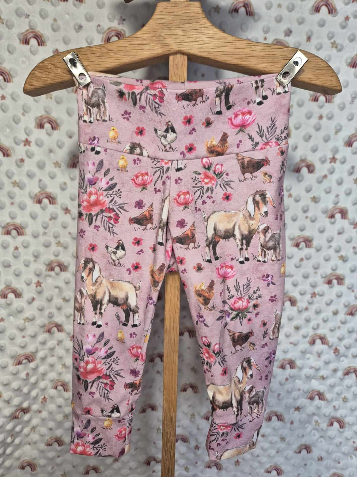 Floral Pink goats– Leggings