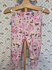 Floral Pink goats– Leggings